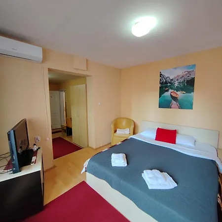 Bed & Breakfast Majesty 3*