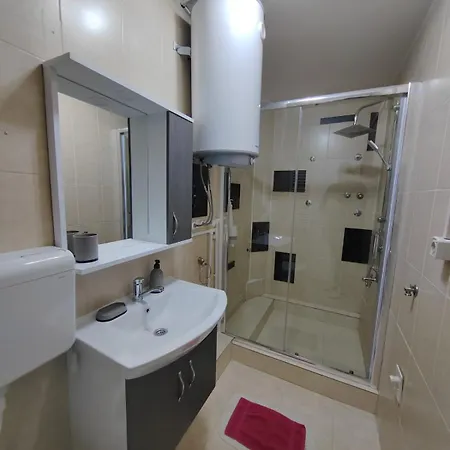 Bed & Breakfast Majesty 3*