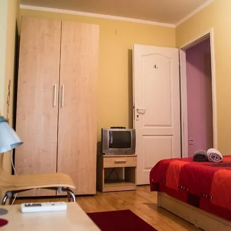 住宿加早餐酒店 Majesty Ni