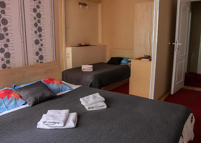 Majesty Panzió Ni